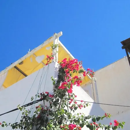Welcoming House In With Mountain View Holiday home Skyros