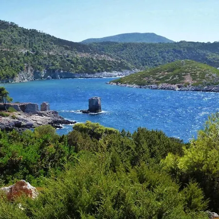 Welcoming House In With Mountain View Holiday home Skyros