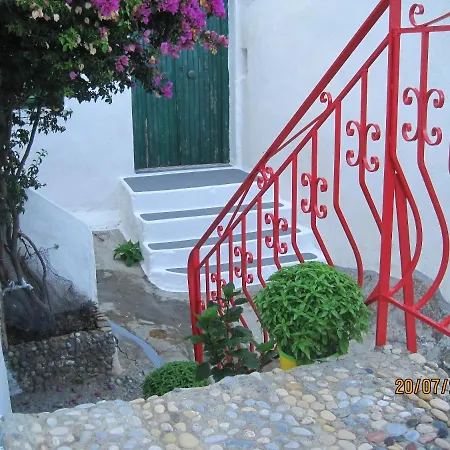 Holiday home Welcoming House In With Mountain View Skyros