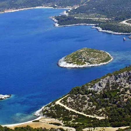 Welcoming House In With Mountain View * Skyros
